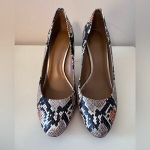 Coach Nala heels size 8.5 B